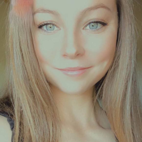 skylar_larkin